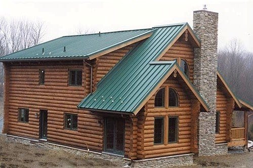 Log Homes Look Great With a Metal Roof